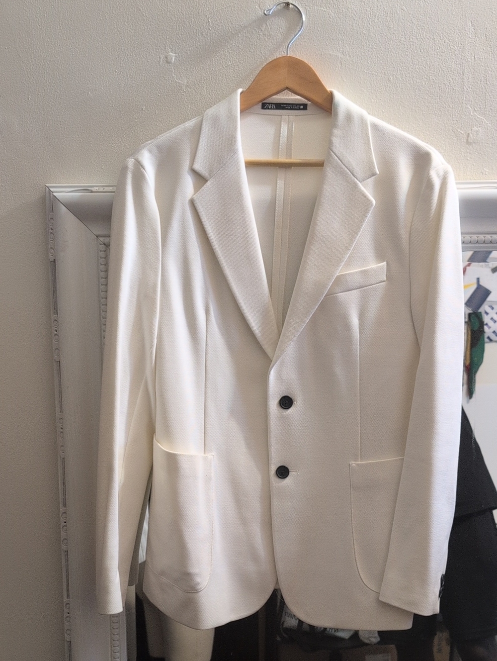 Zara Men's White Blazer - Two-Button Notch Lapel Jacket